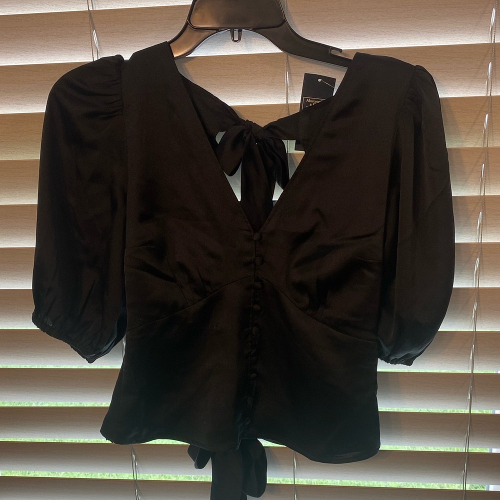 A&F Black Top